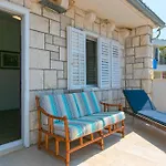 Appartamento By The Sea Drasnice